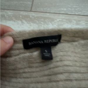 Banana republic sweater